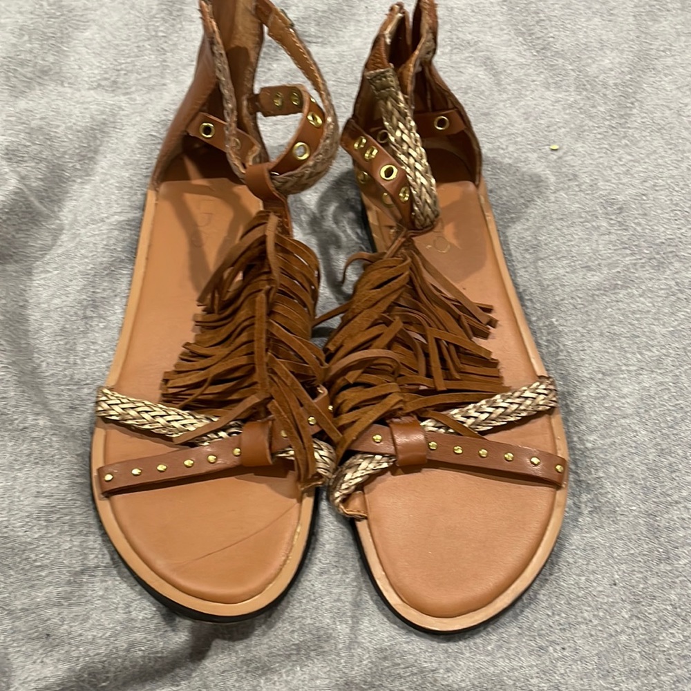 Aldo fringe sandals size 6